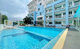 บ้านพัทยา พลัส อพาร์ทเม้นต์ Hotel